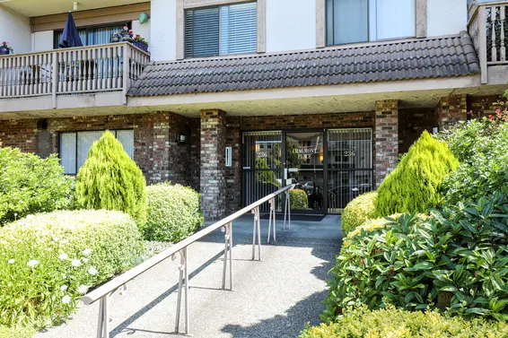 Cragmont Place - 236 W 2nd St | Condos For Sale + Listing Alerts  
