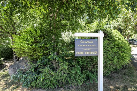 Oceanbrook - 1425 Esquimalt | Condos For Sale + Listing Alerts
