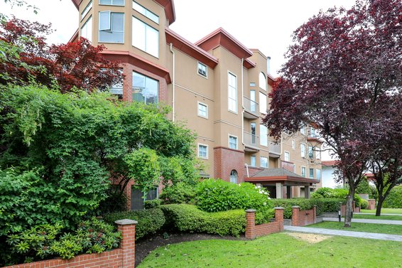 111 W 5th Street, North Vancouver