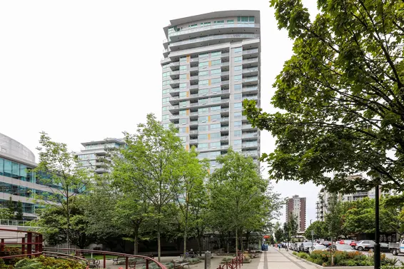Centreview - 125 E 14th St | Condos For Sale + Listing Alerts  