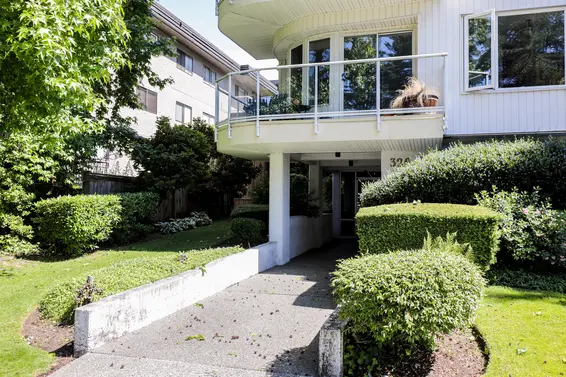 Beverly Court - 320 W 2nd St | Condos For Sale + Listing Alerts  