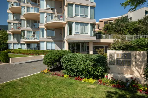 Belle Fleur - 2243 Bellevue | Condos For Sale + Listing Alerts  