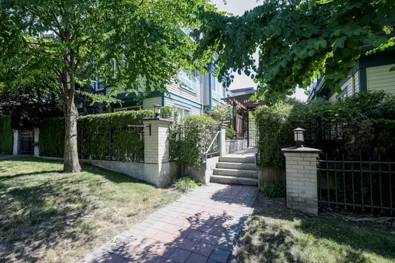 St. David's Landing - 288 St. Davids | Townhomes For Sale + Alerts  