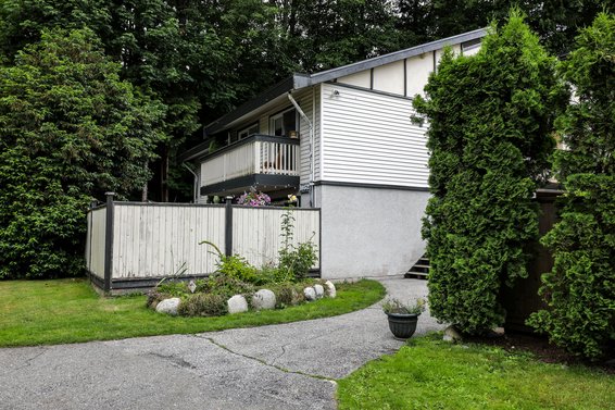 1052 Premier Street, North Vancouver
