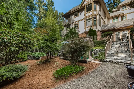Ridge Park Gardens - 2059 Chesterfield Ave | Condos For Sale + Alerts  