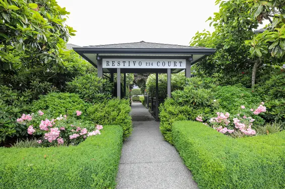 234 West 17th Street, North Vancouver