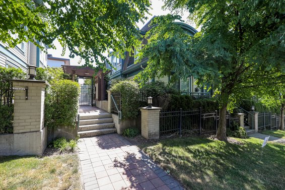St. David's Landing - 288 St. Davids | Townhomes For Sale + Alerts