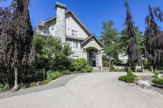 Highgate - 1100 E 29th St | Condos For Sale + New Listing Alerts  