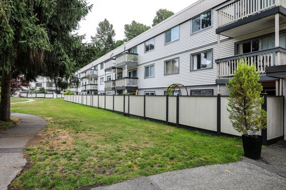 Edgewater Estates - 780 Premier | Condos For Sale + Listing Alerts