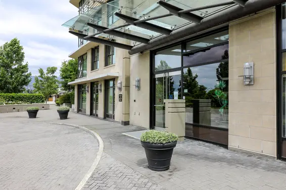 Mira on the Park - 683 W Victoria | Condos For Sale + Sold Listings  
