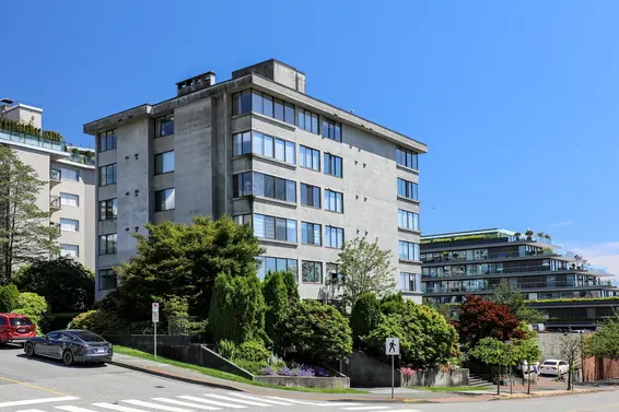 460 14th Street, West Vancouver