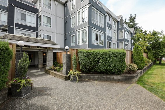 855 W 16th Street, North Vancouver