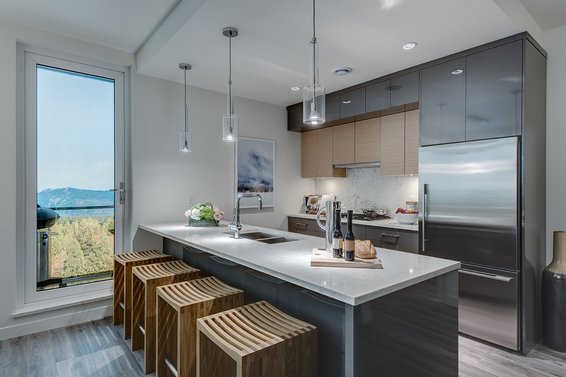 Walter's Place, Lynn Valley - 1327 Draycott Road