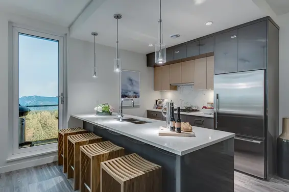 Walter's Place, Lynn Valley - 1327 Draycott Road  