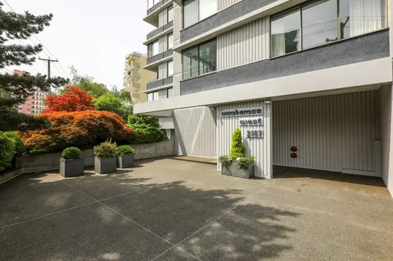 Vandemar West - 2167 Bellevue | Condos For Sale + Listing Alerts  