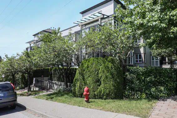 106 West Kings Road, North Vancouver