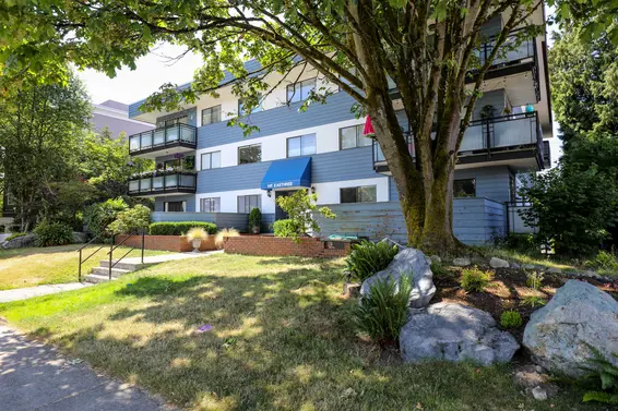 441 East 3rd Street, North Vancouver