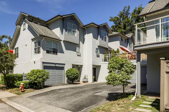 920 Tobruck Avenue, North Vancouver
