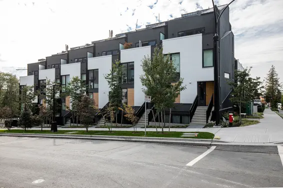 649 East 3rd Street, North Vancouver For Sale - image 2