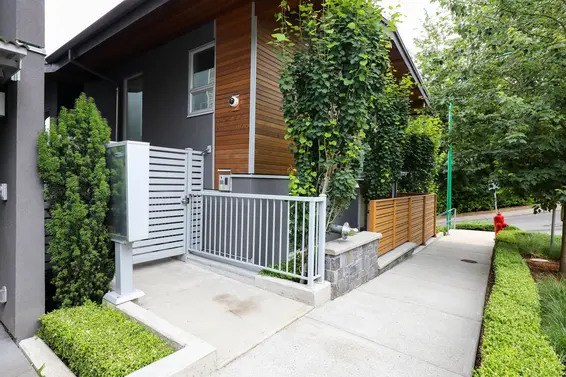 Cove Gardens - 2200 Caledonia | Townhomes For Sale + Listing Alerts  
