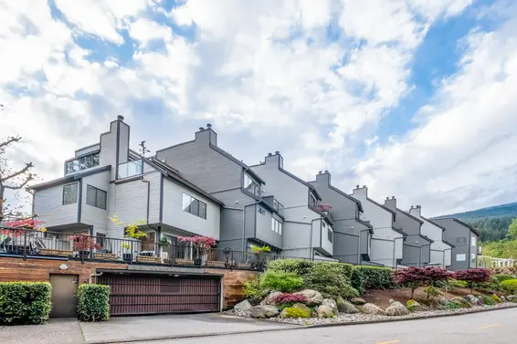Mariner's Cove - 2151 Banbury Rd | Condos For Sale + Listing Alerts  