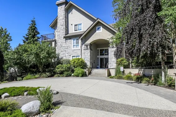 Highgate - 1100 E 29th St | Condos For Sale + New Listing Alerts  