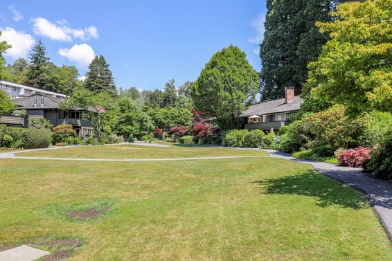 Spuraway Gardens - 235 Keith Rd | Homes For Sale + Listing Alerts