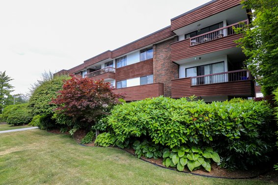 Imperial House - 122 E 17th Street | Condos For Sale + Listing Alerts