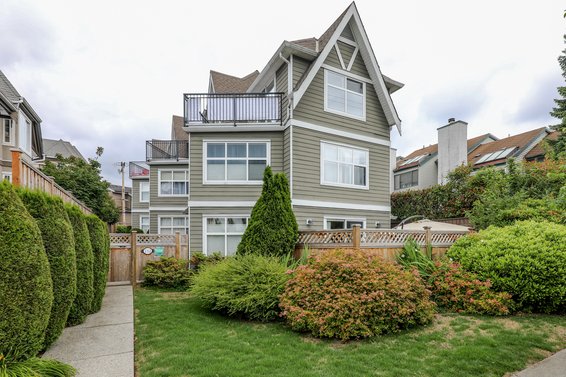 Harbour View - 252 W 13th St | Townhomes For Sale + Alerts
