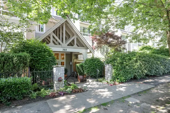 365 East 1st Street, North Vancouver
