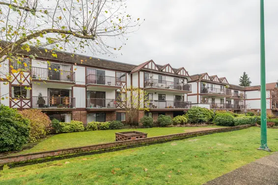 131 West 4th Street, North Vancouver For Sale - image 1