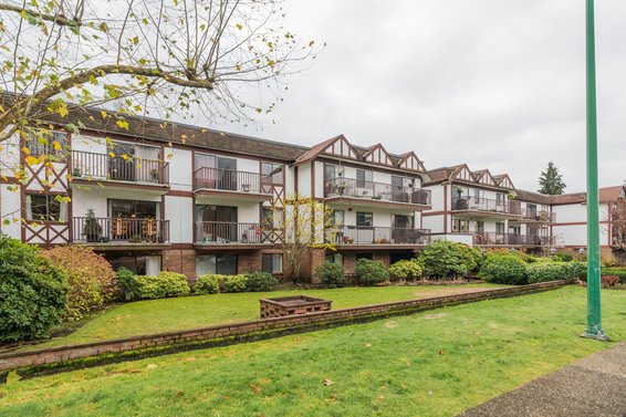 131 W 4th Street, North Vancouver