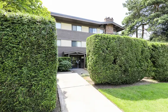 Harbourview - 325 W 3rd St | Condos For Sale + Listing Alerts  