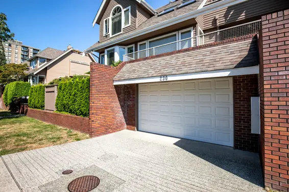 Keith View Mews - 230 E Keith Rd | Townhomes For Sale + Alerts  
