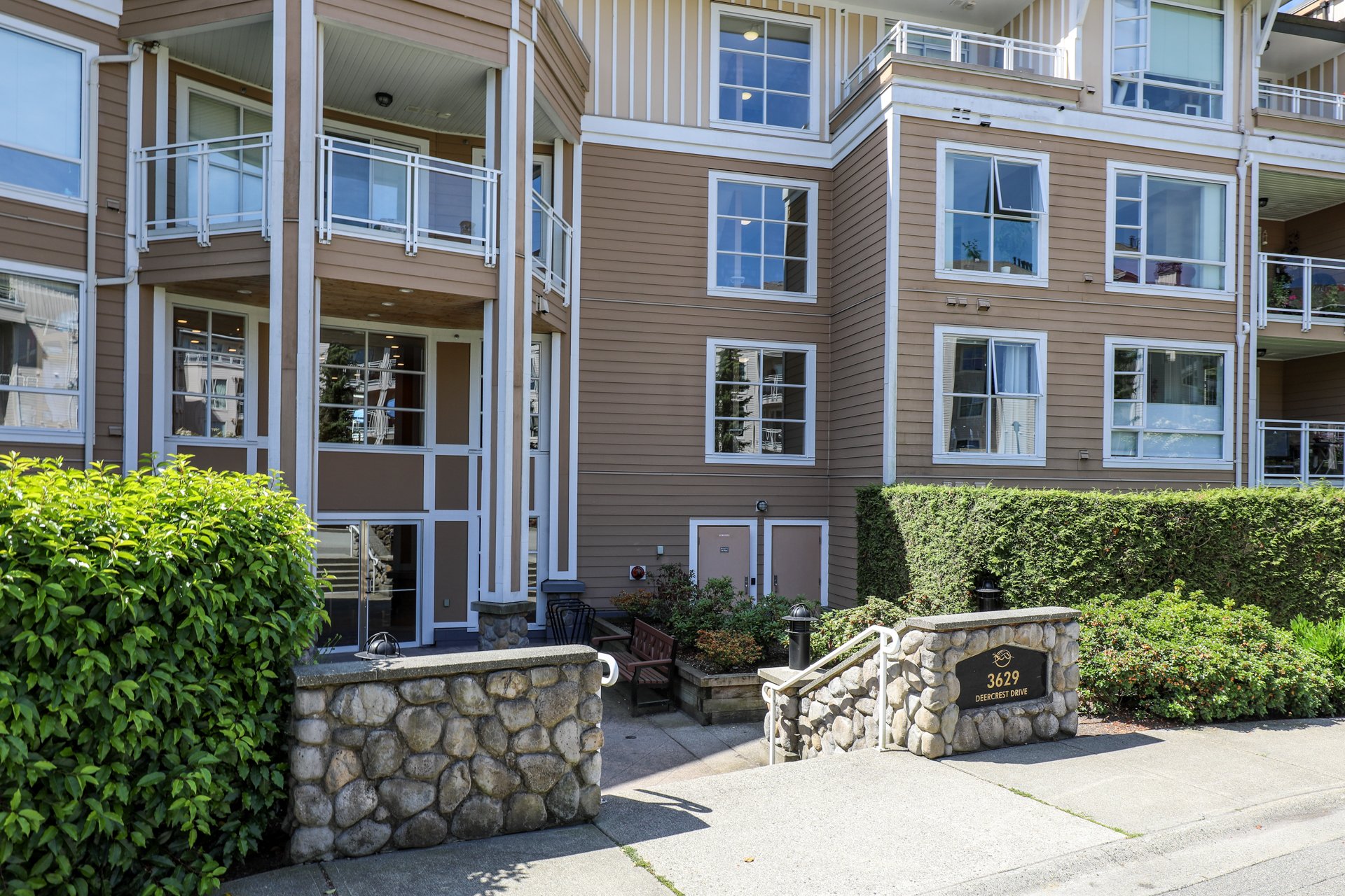 Deerfield by the Sea 3629 Deercrest Condos For Sale & Sold