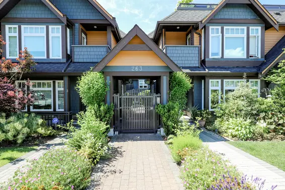 St. Andrew's Place - 263 E 5th St | Townhomes For Sale + Alerts  