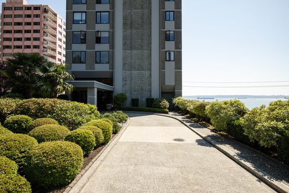 2240 Bellevue Avenue, West Vancouver