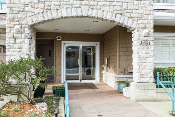 Edgemont Villa - 3151 Connaught Cr | Condos For Sale + Alerts