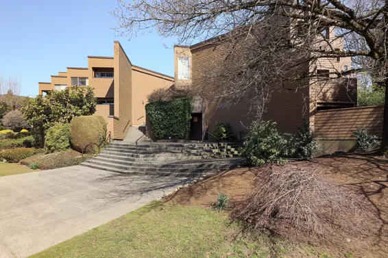 1910 Chesterfield Avenue, North Vancouver