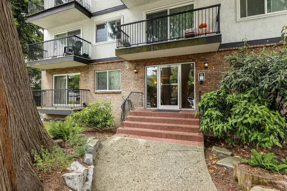 Norwood Manor - 157 E 21st St | Condos For Sale + Listing Alerts  