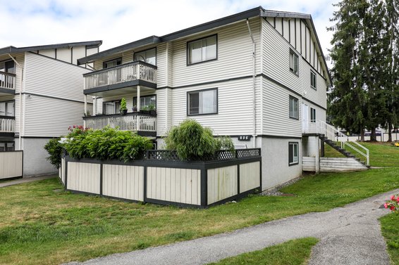Edgewater Estates - 836 Premier St | Condos For Sale + Listing Alerts
