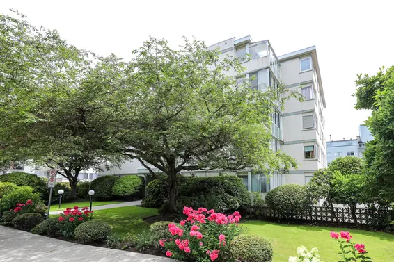 Esquimalt Towers - 1750 Esquimalt | Condos For Sale + Listing Alerts  
