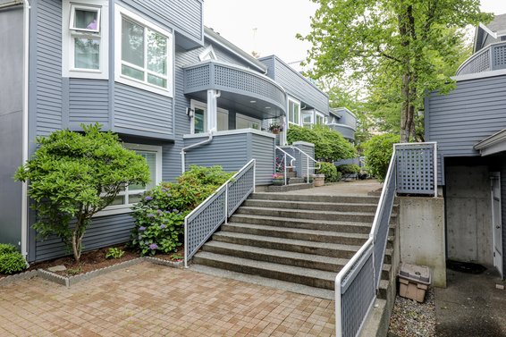 Parkview Place - 240 W 16th St | Townhomes For Sale + Alerts