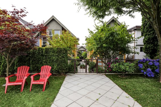 241 W 5th Street, North Vancouver