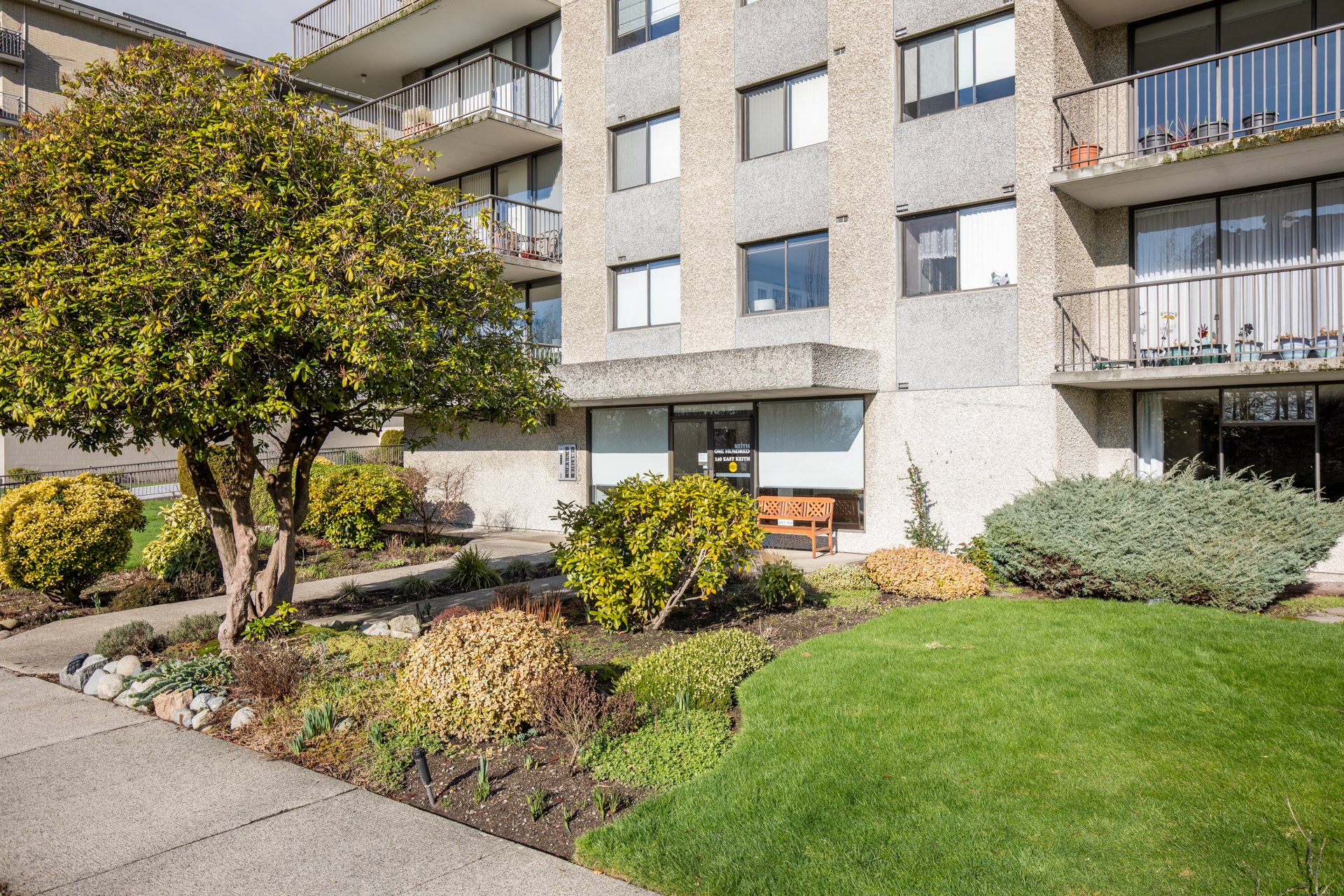 Keith 100 140 E Keith Rd Condos For Sale + Sold Listings