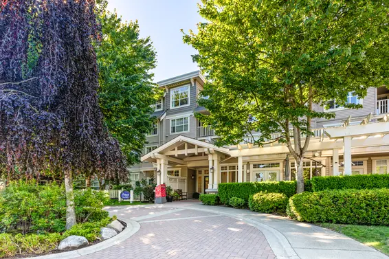960 Lynn Valley Rd, North Vancouver