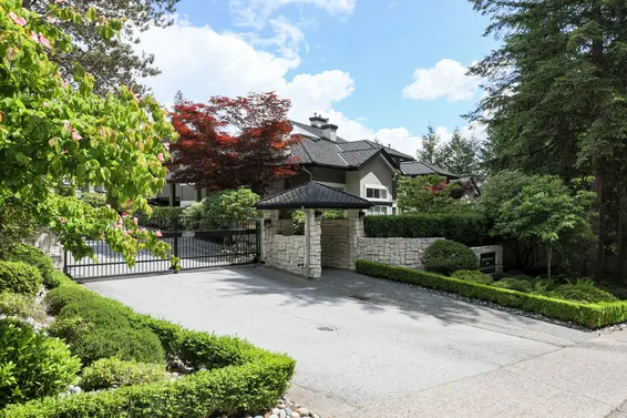 Tiffany Pines - 1900 Indian River | Townhomes For Sale + Alerts  
