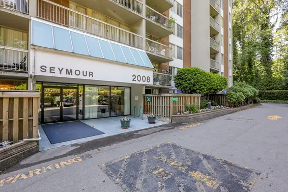 Seymour Building at Woodcroft Estates - 2008 Fullerton Ave | Listings + Alerts  