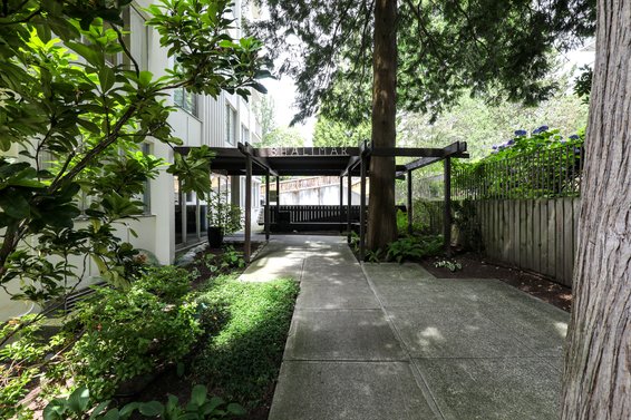 Shalimar - 1785 Esquimalt | Condos For Sale + New Listing Alerts