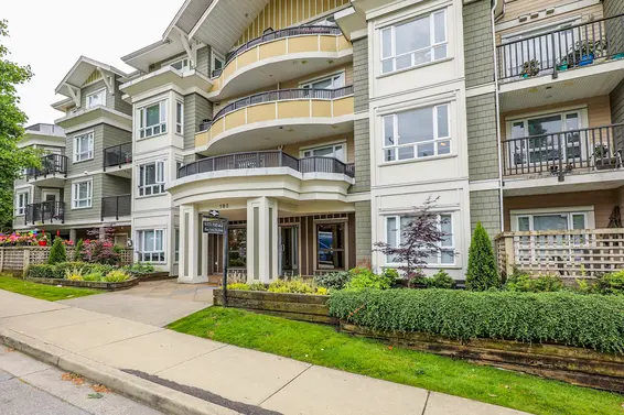 183 West 23rd Street, North Vancouver For Sale - image 1